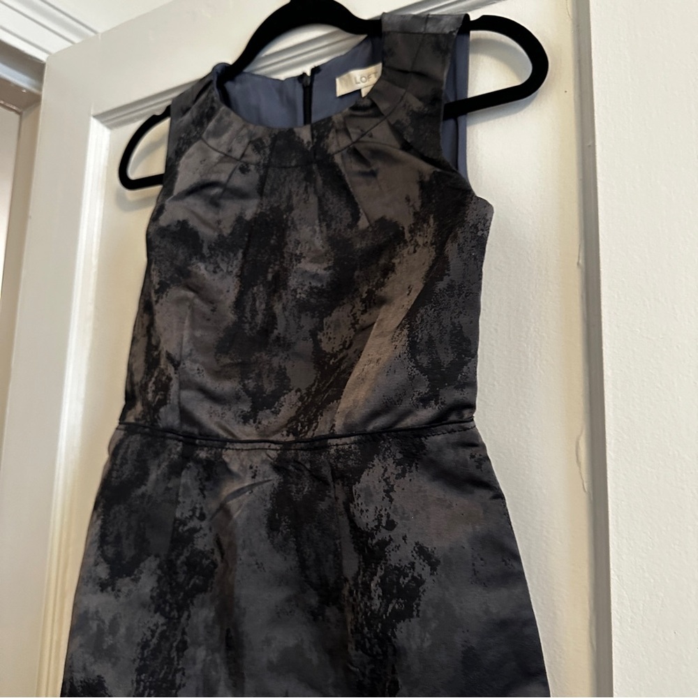 NWT Ann Taylor Gray & Black Dress Petite Size 2